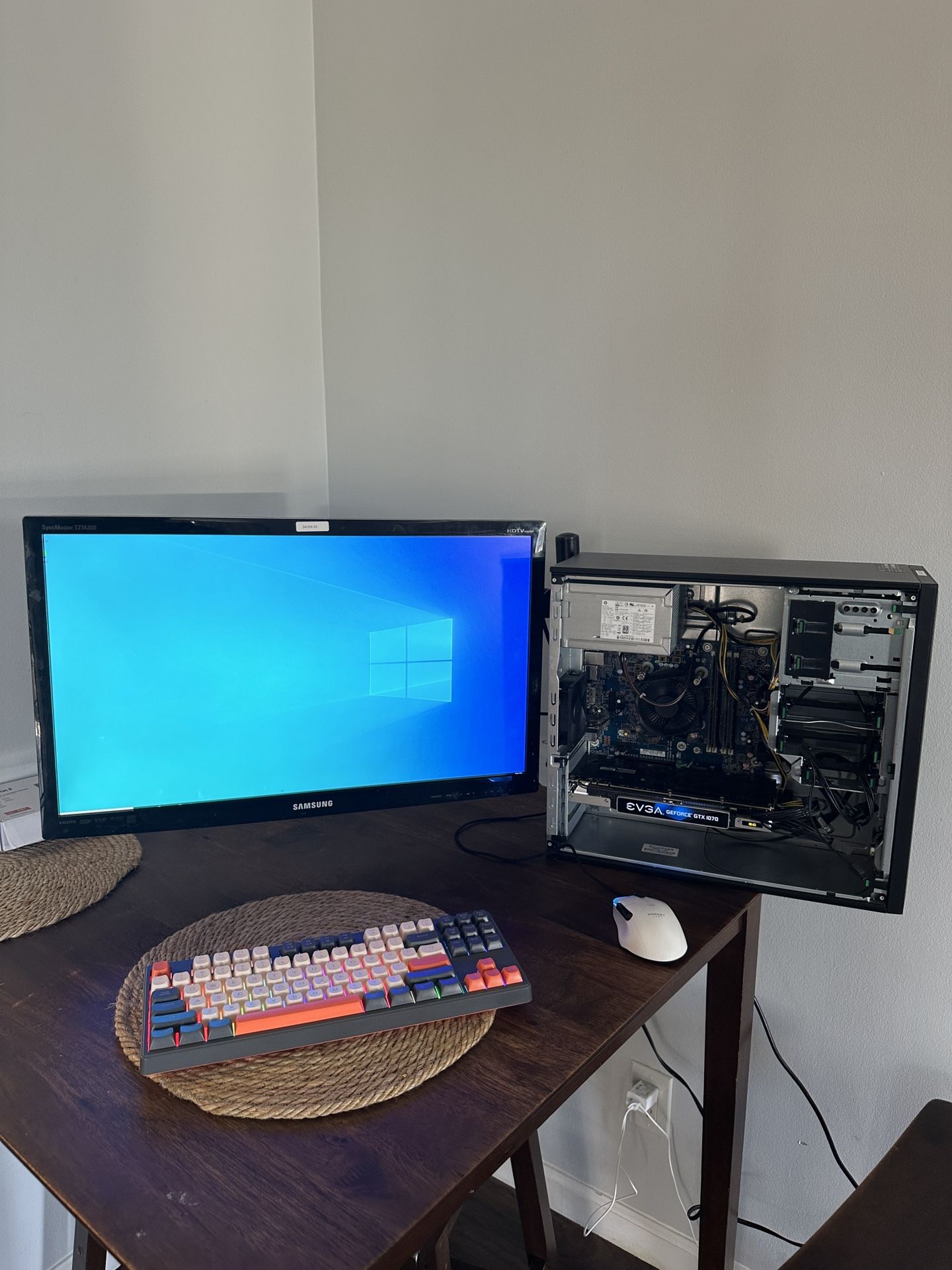 Whole Setup - Sleeper Gaming Pc Workstation