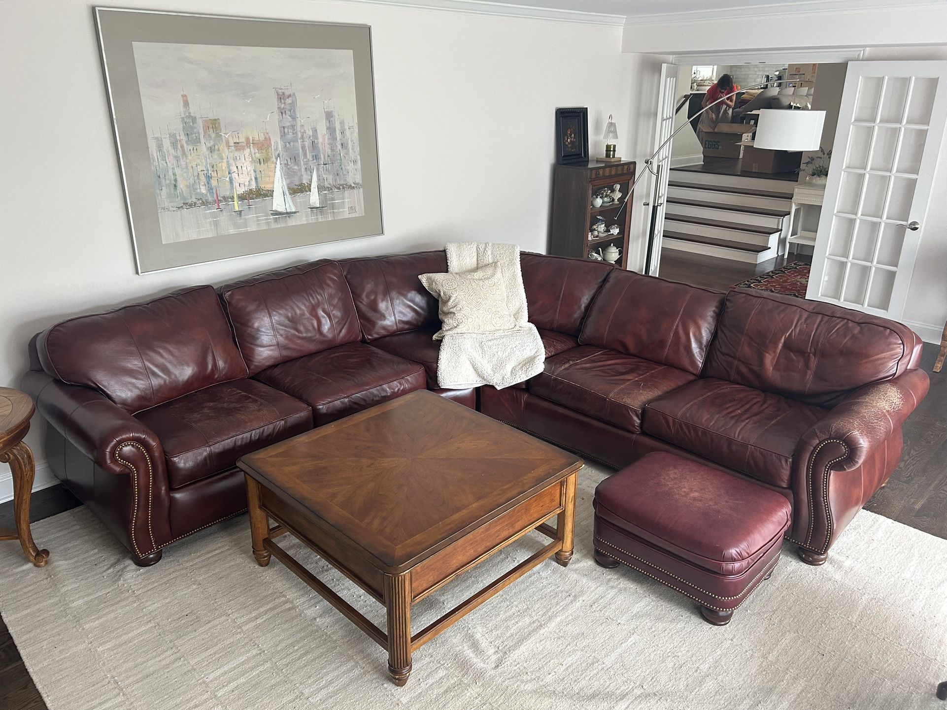 2pc Leather sectional