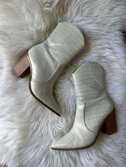White Crocodile Boots 8