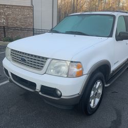 2004 Ford Explorer