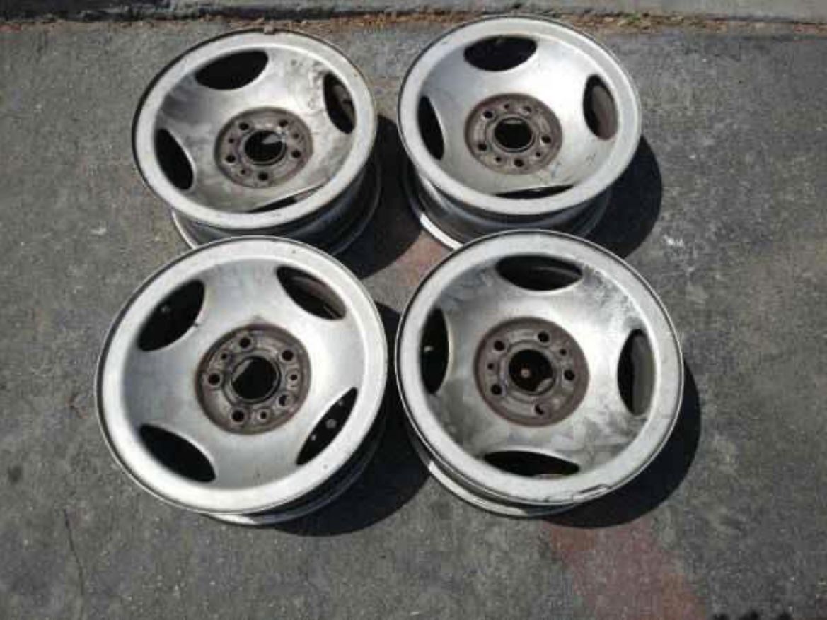 Ford Ranger 14 inch steel rims. 5 on 4.5 lugs fit cars