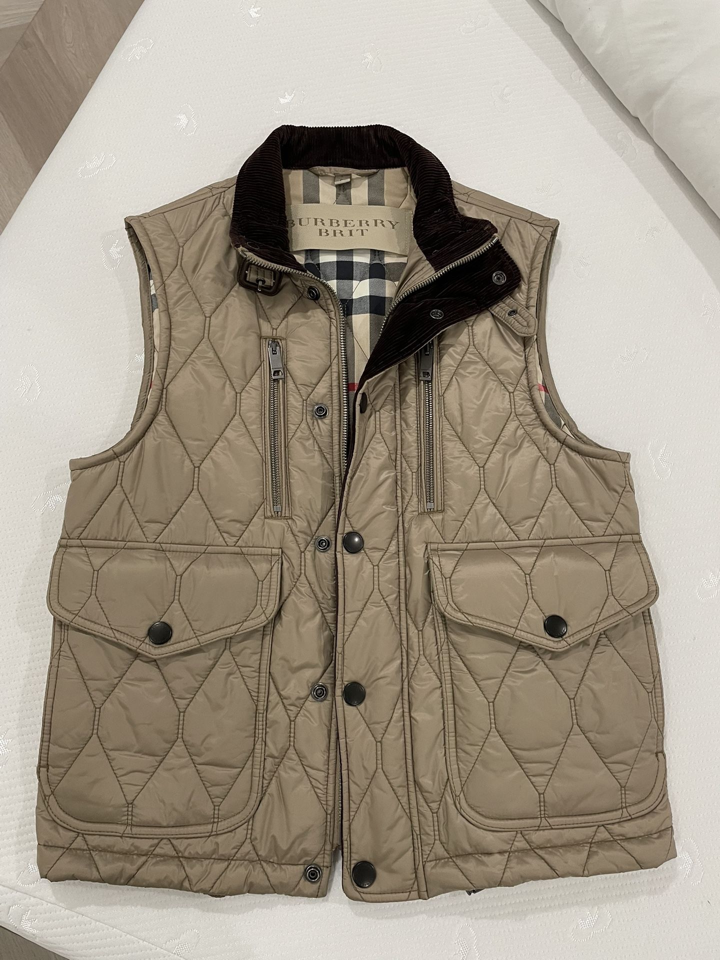 Burberry Vest Small