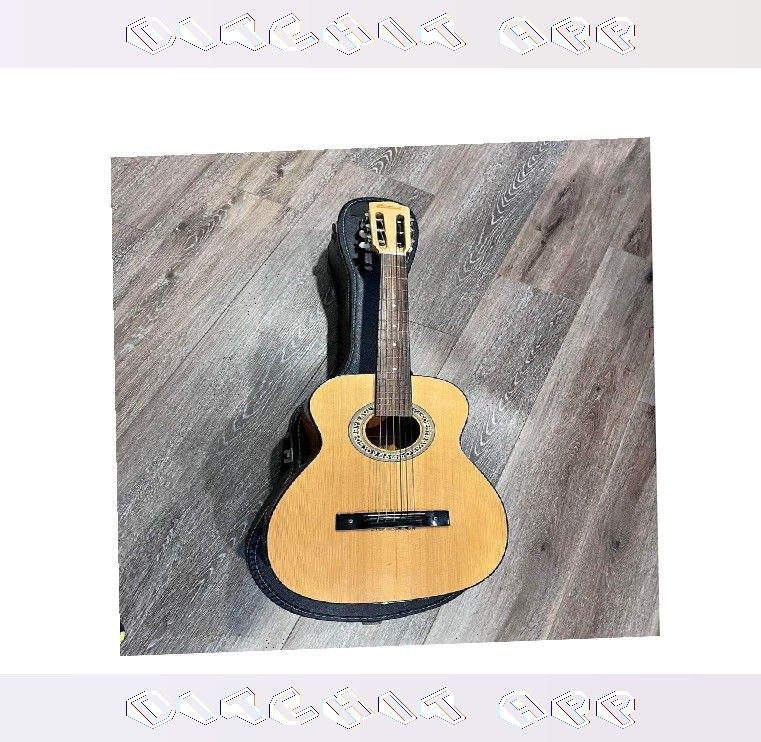 Acoustic Guitar Amazing Sound and Classic Design successful reduce