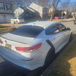 2018 kia optima 126 mil millas 