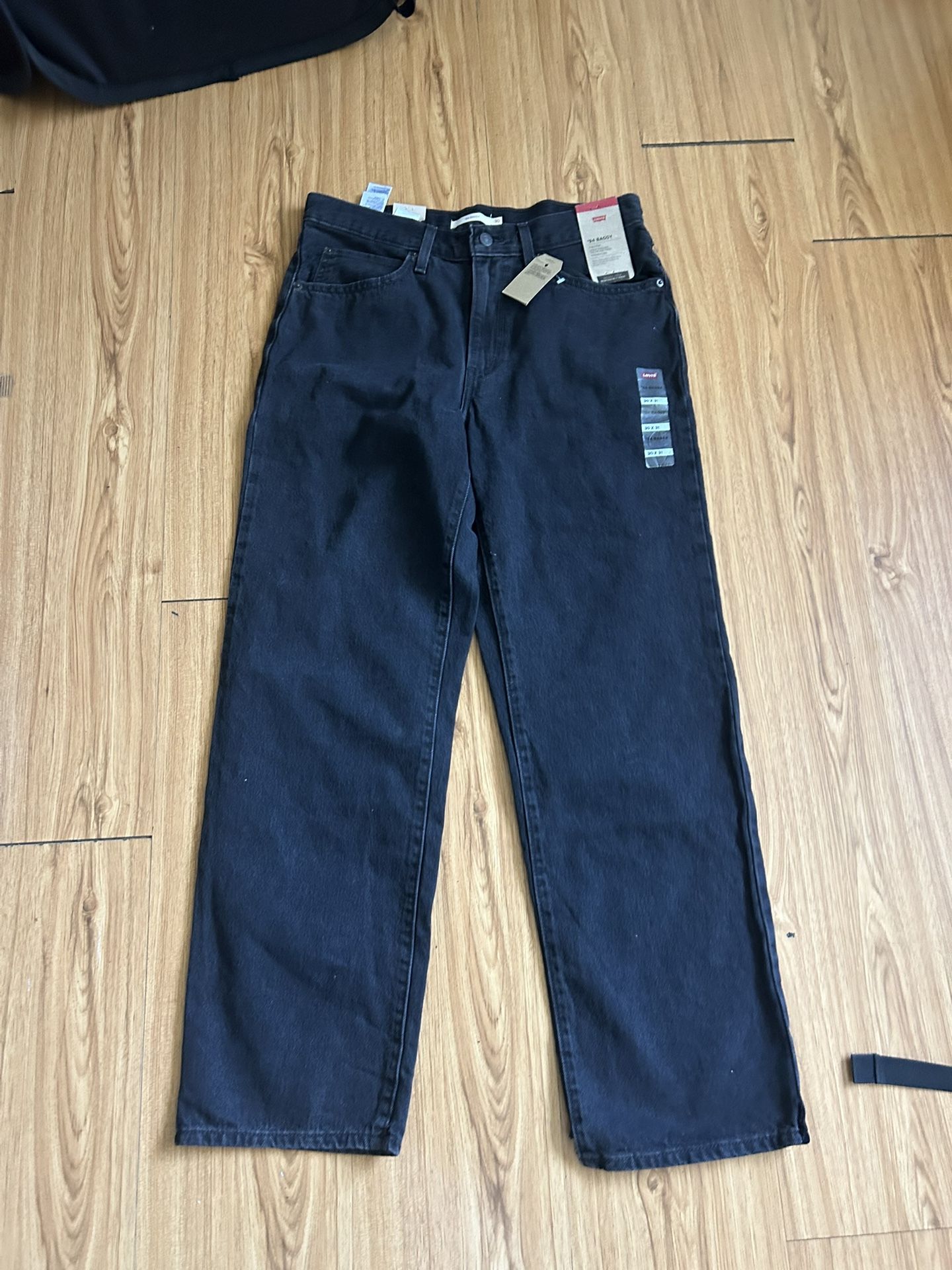 94 baggy levi's size 30 cut from bottom 
