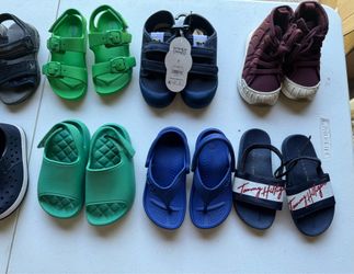 Kids shoes size 9c