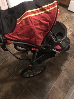EXPEDITION BABY STROLLER