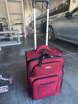 SAMSONITE CARRY ON LUGGAGE