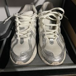 New Balance 1906 Size 10.5