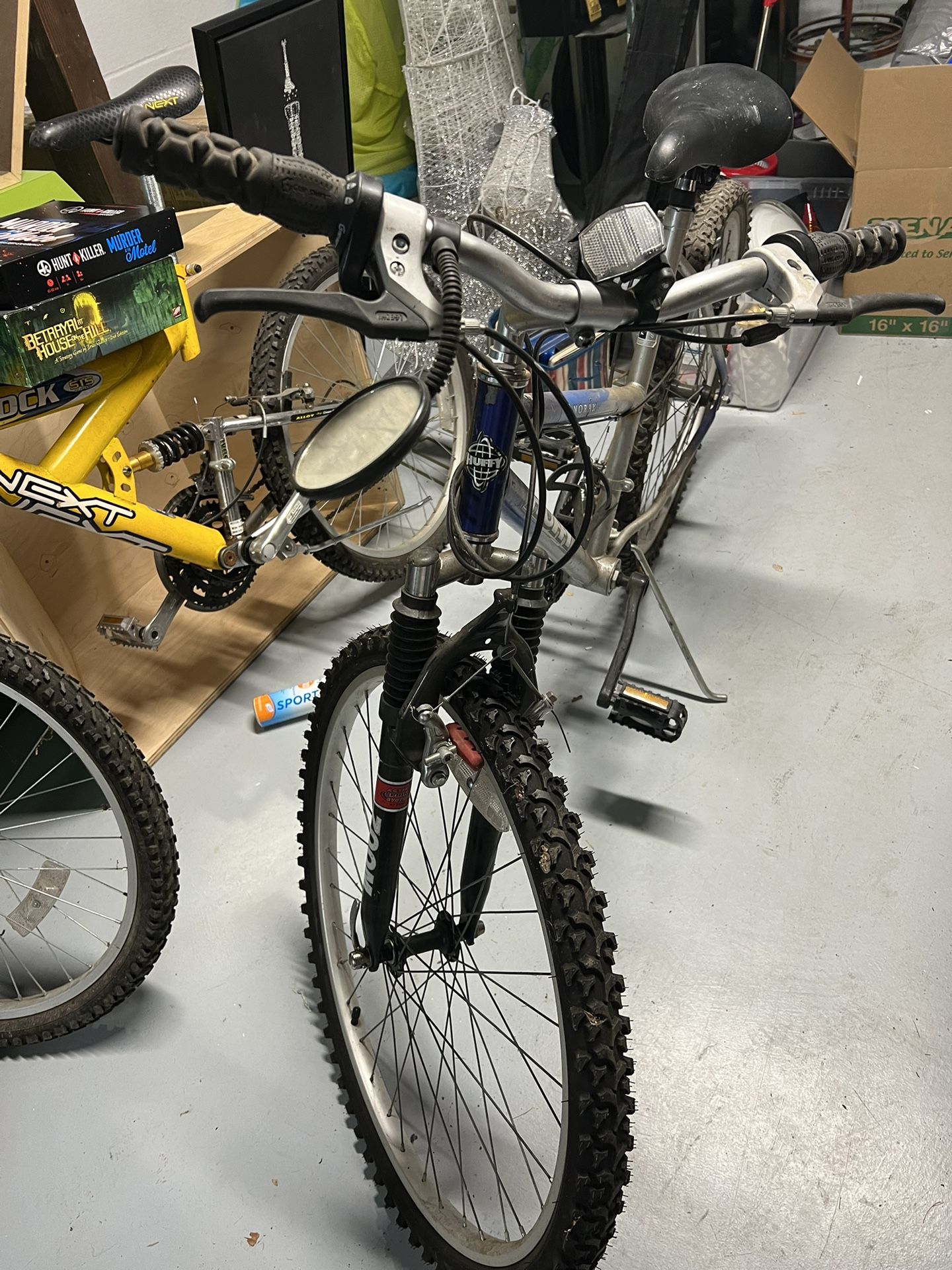 10 Speed Huffy Adult Bike