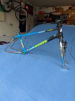 2017 Haro Linage team master BMX