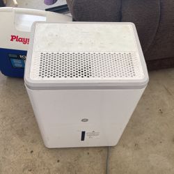 GE Dehumidifier 