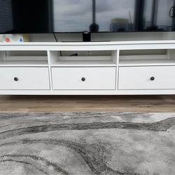 White Sturdy TV Stand