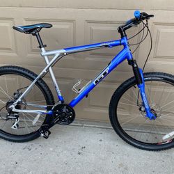 GT Outpost Mountain Bike