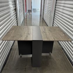 Kaviyon Solid Oak Trestle Folding Dining Table