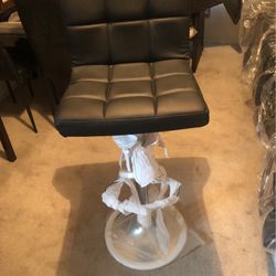 NEW SWIVEL  ADJUSTABLE STOOLS 