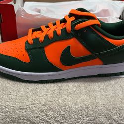 Nike Dunk Low Retro Miami Hurricanes