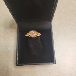 10 K Gold Ring.  Weight Is 1.9 Grams