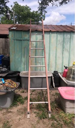 Fiberglass Ladder 10 Feet Height  Good Condition