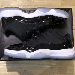 AIR JORDAN 11 LOW RETRO SPACE JAM 