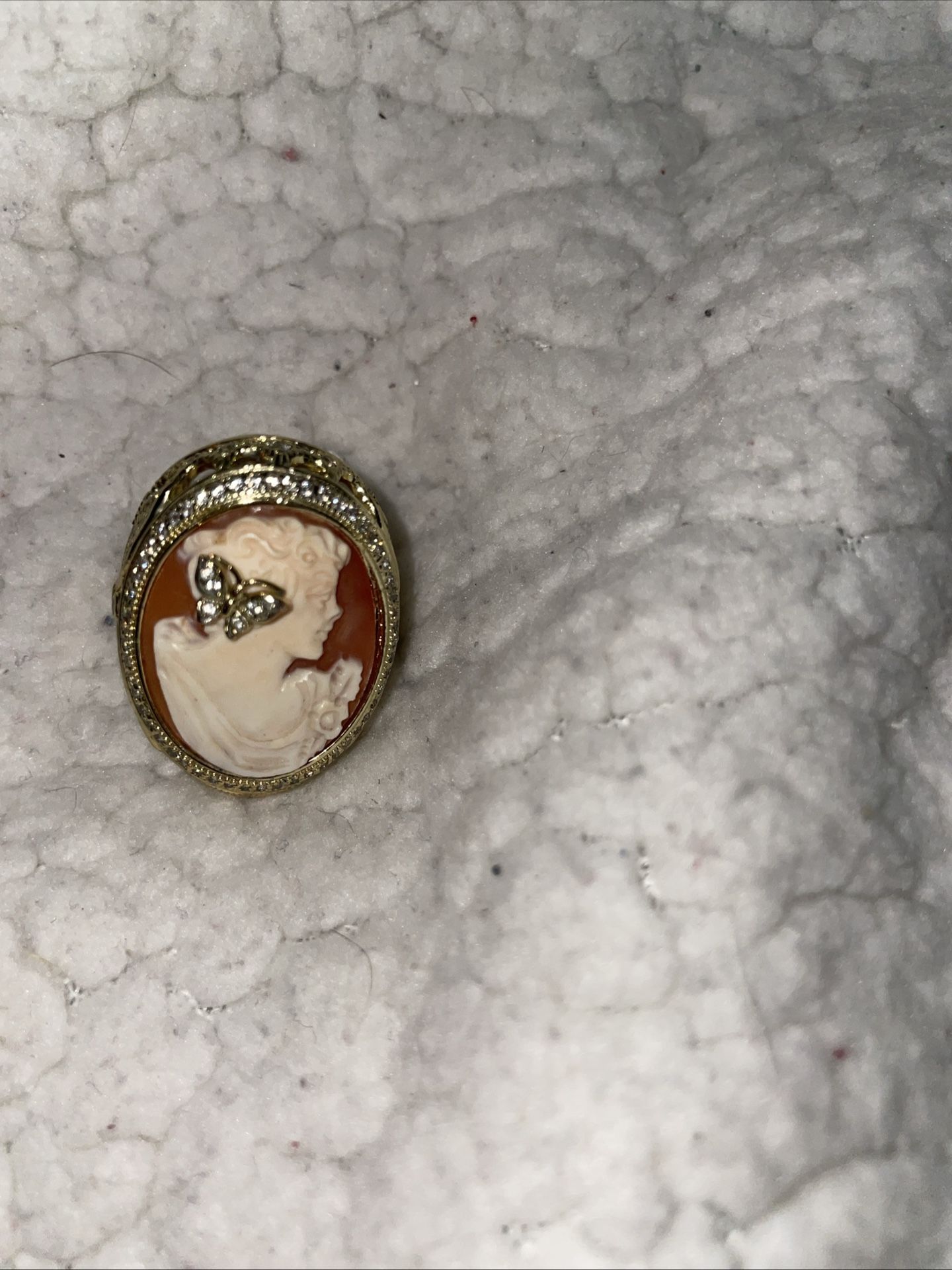 Cameo Ring Size Six And Half