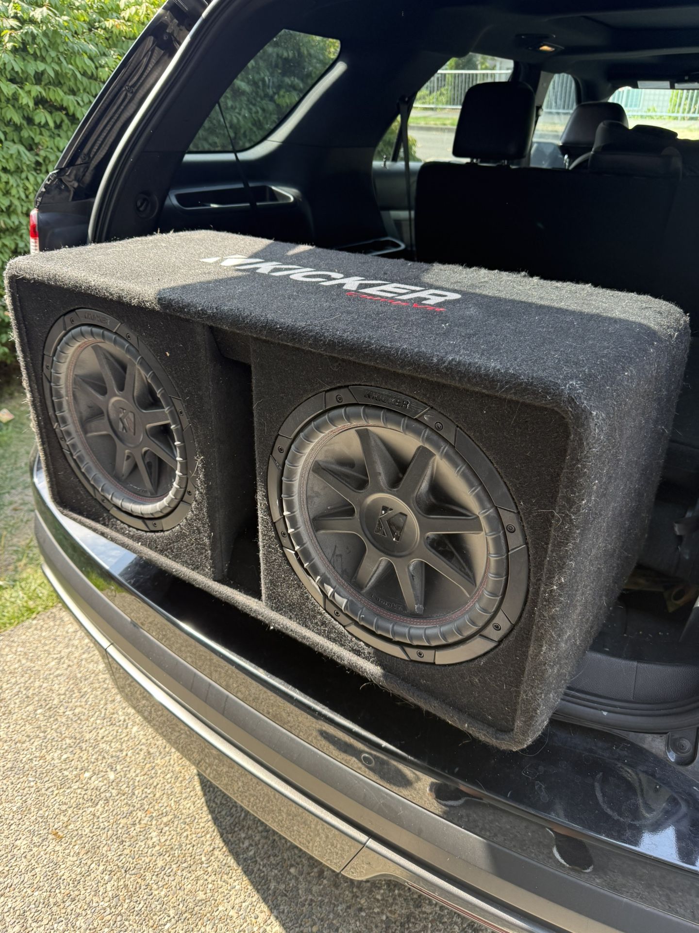 Kicker 12” 48DCVR122 Ported Box 