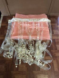 Beautiful vanal with scarf girls bedroom