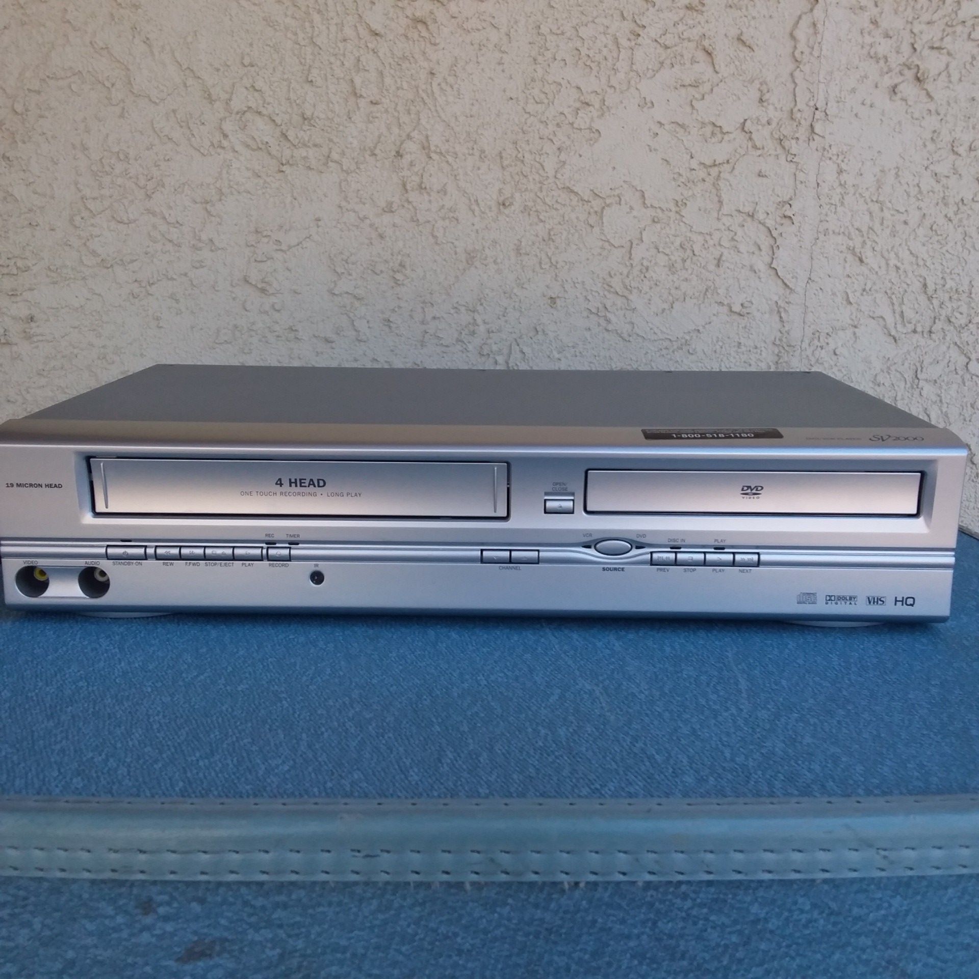 FUNAI SV2000 WV805 DVD Player VHS VCR Combo