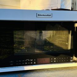 Very nice kitchenAid microwave everything work very Good only $200