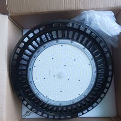 Ufo High BAY LIGHT 277 480v