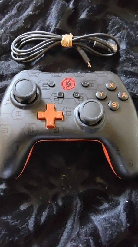 Nintendo Switch Pro Controller 