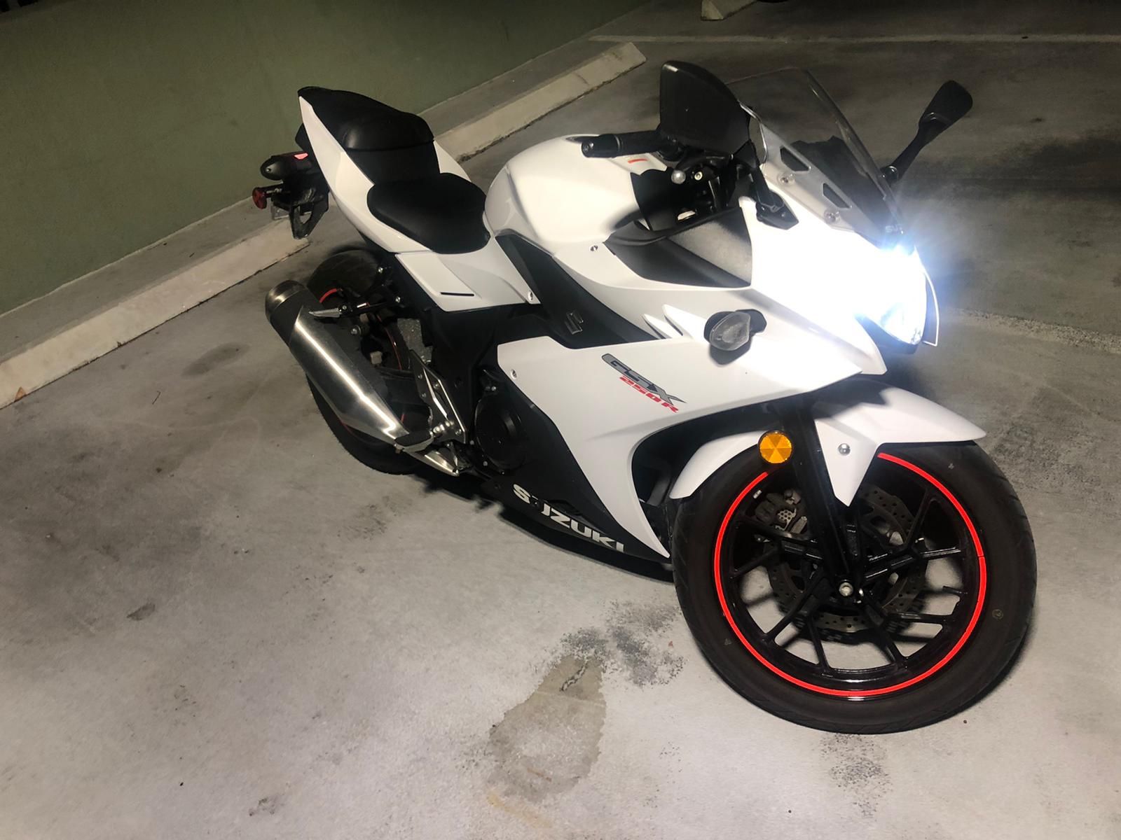 Suzuki GSX 250R 2018