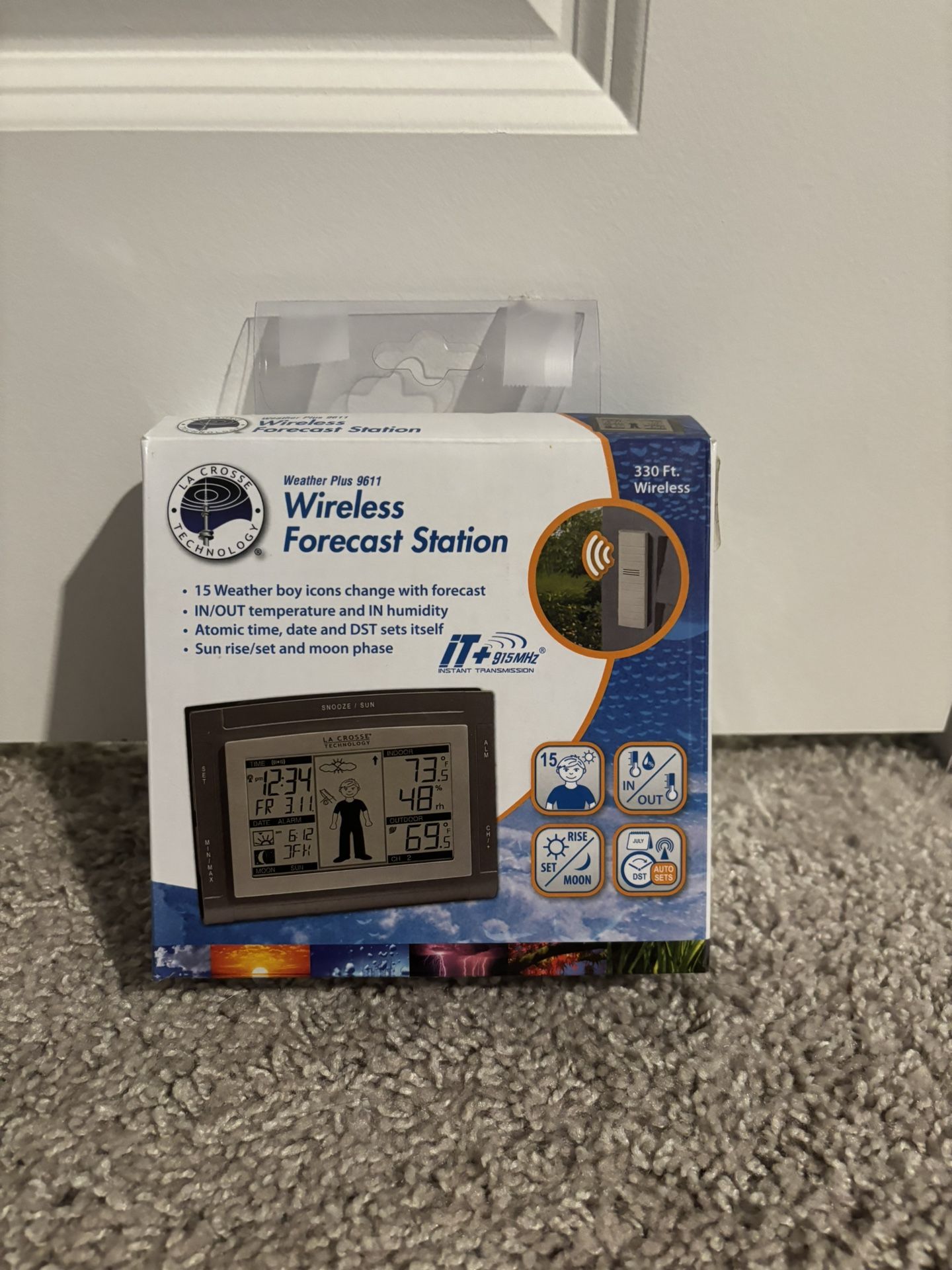 Wireless forecast station