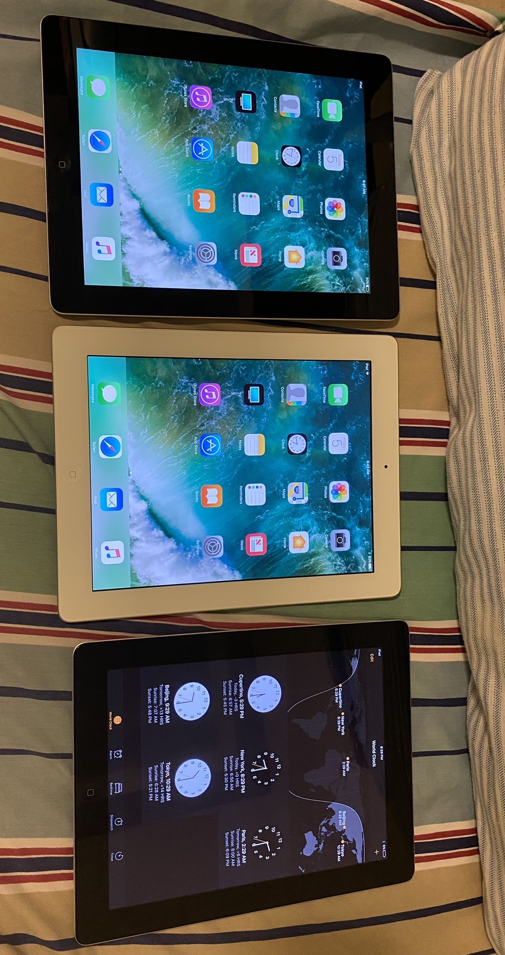 Bundle Of 3 Apple iPads