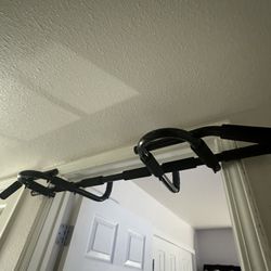 Doorway Pull Up Bar 