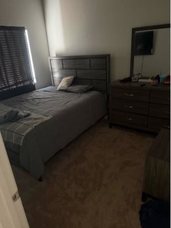 Bedroom set