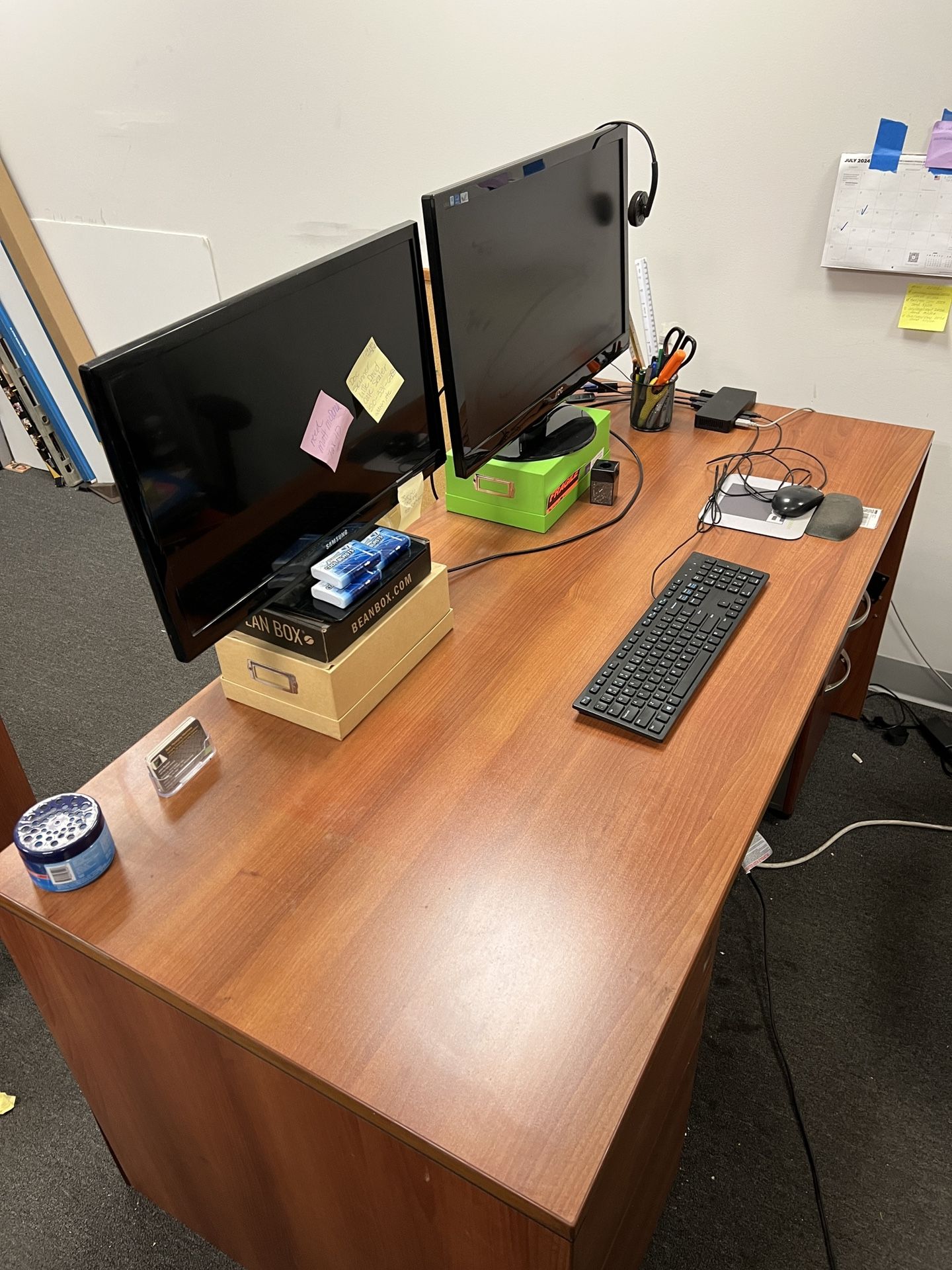 Global Wood Concepts 66”x29.5”x29” Cherry Formica Office Desk