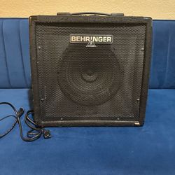 Behringer Ultratone K450FX Keyboard Amp