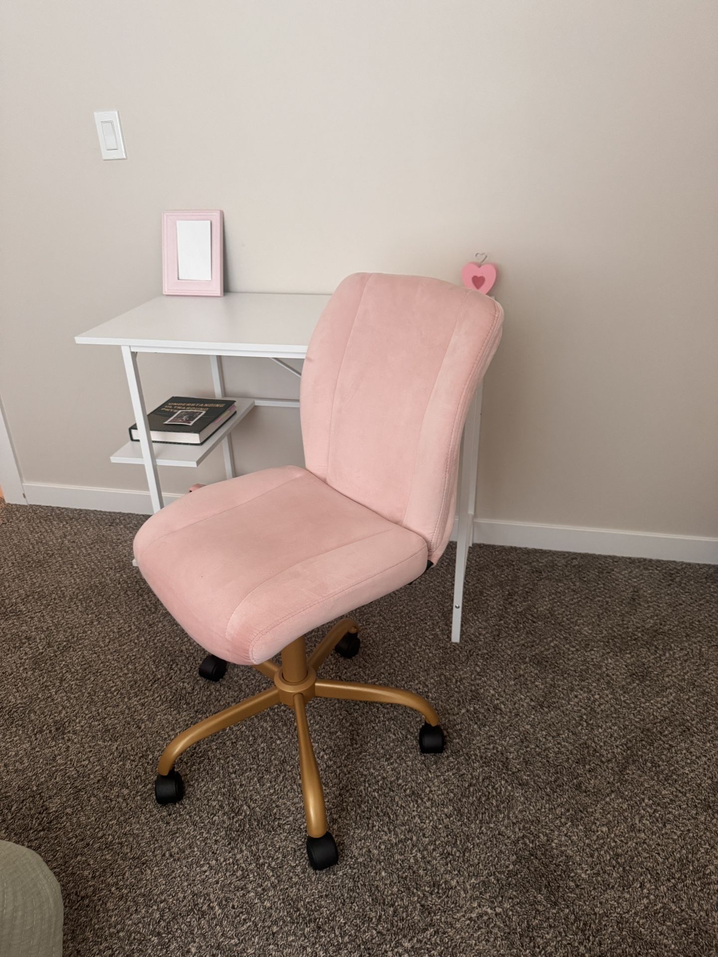 desk chair