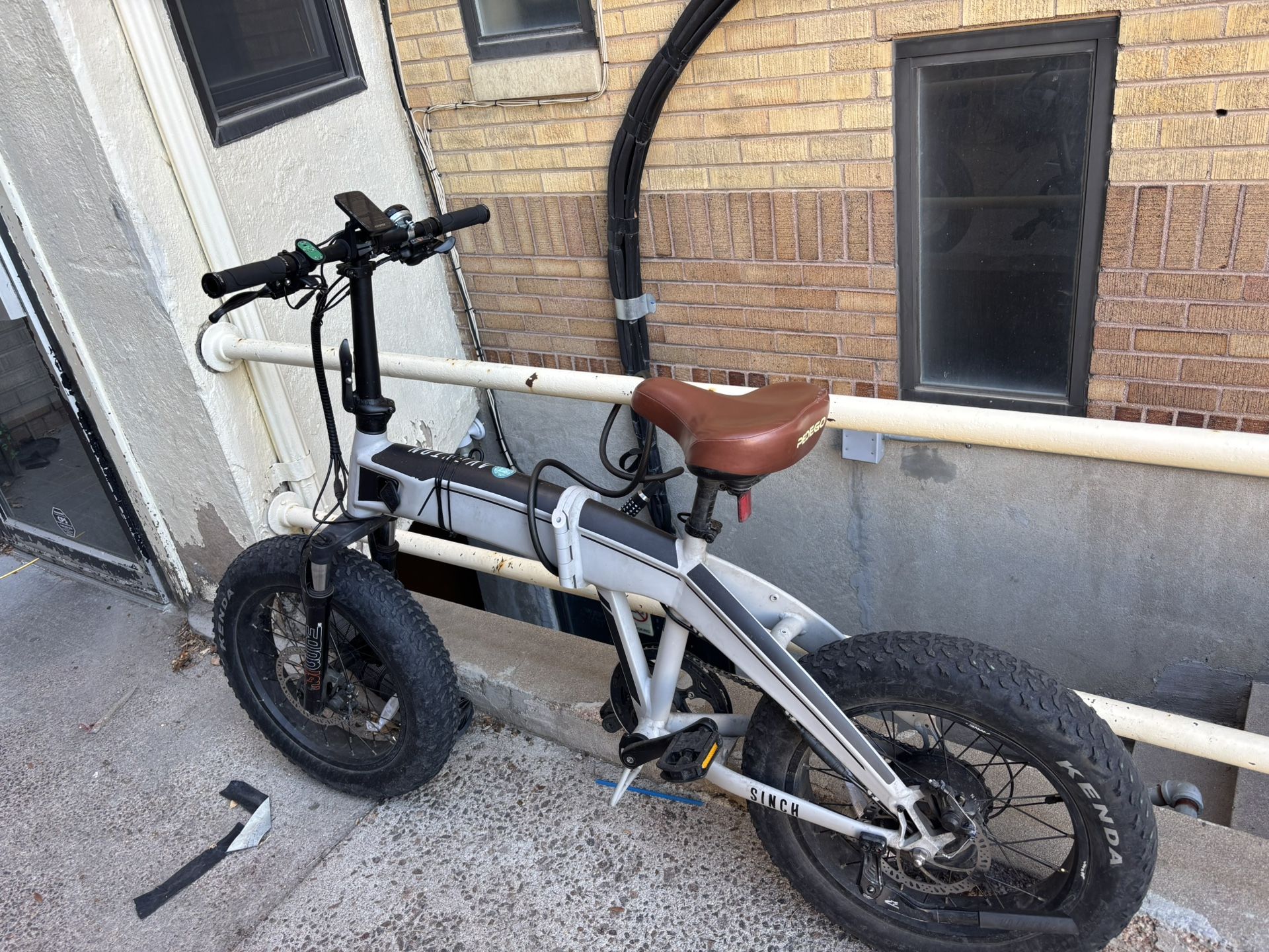 Aventon Sinch E-bike