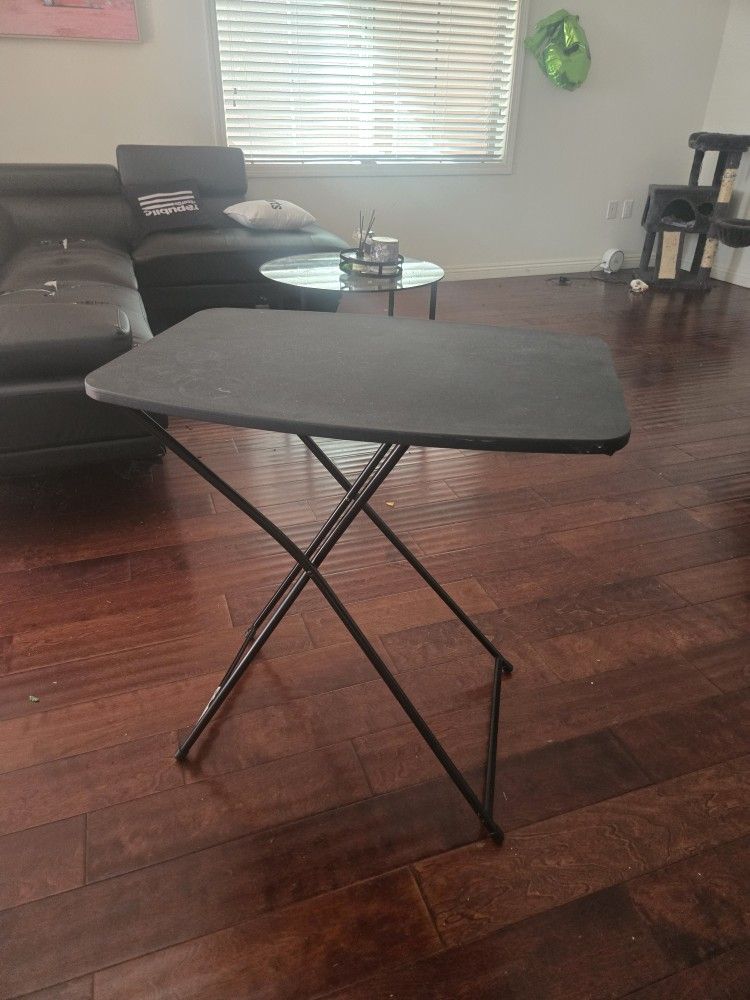 Folding Table