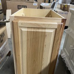 Hampton Bay Hampton 18 in. W x 24 in. D x 34.5 in. H Assembled Pull Out Trash Can Base Kitchen Cabinet in Natural Hickory
