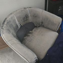 Single Chair