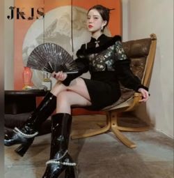Women's New Style Chinese Dress - Fusion with Vintage and New Design