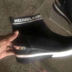 Michael Kors boots worn once size 10