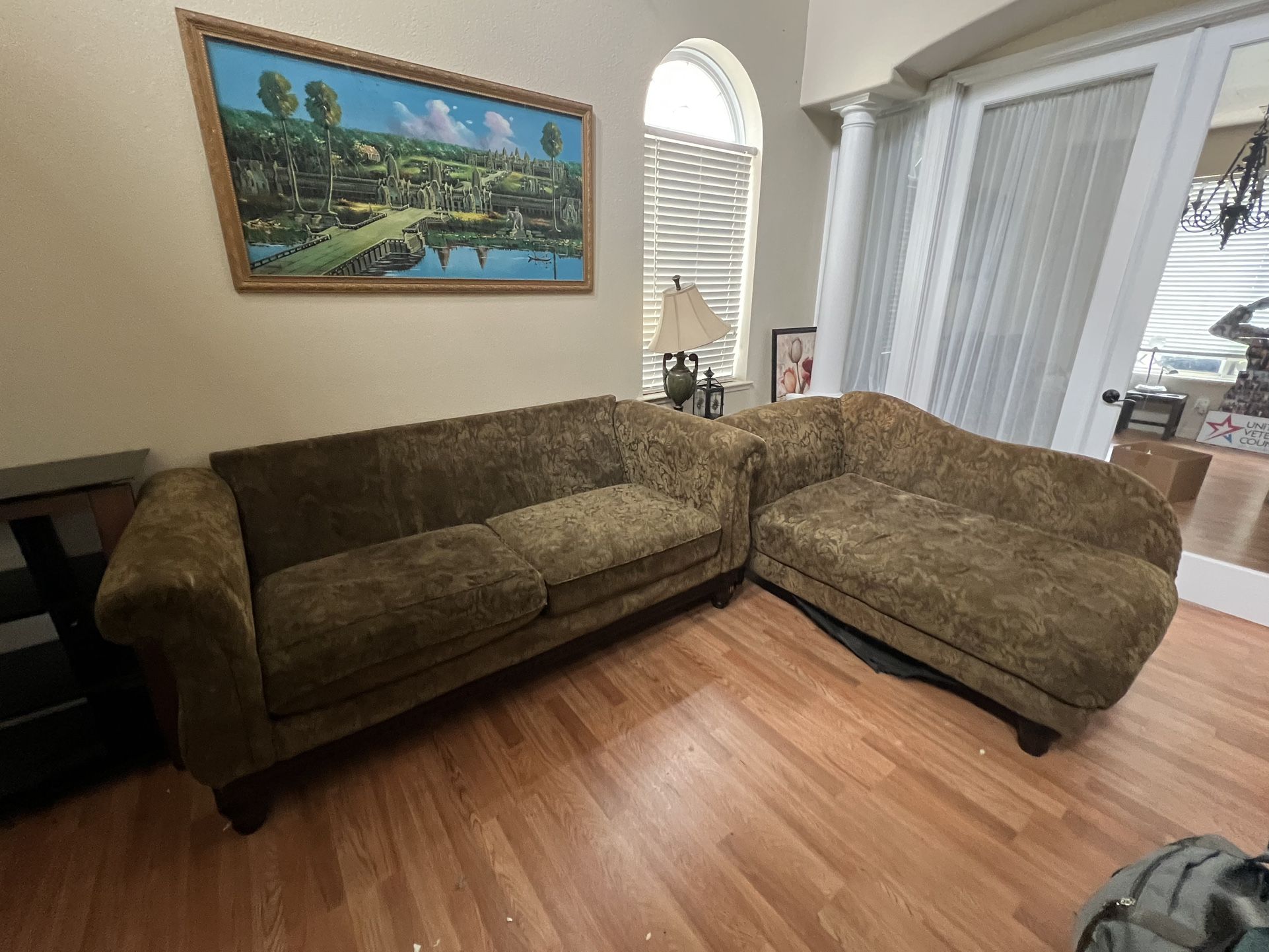 3-Piece Couch Set (Free)