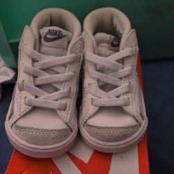 Baby Shoes 
