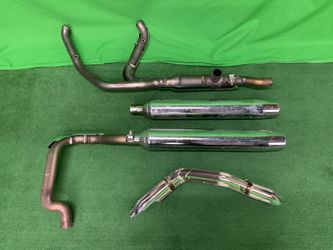 Pipes From 2019 Harley Davidson Tri-Glide Ultra
