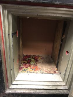 Antique York Safe & Lock Co. Fire Safe in working order for Antique York Safe & Lock Co. Fire Safe in working order for