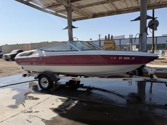 Chaparral boat 1990 and trailer